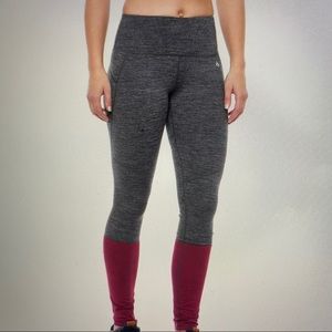 Nicole Miller Color-Blocked Active Leggings,Size S